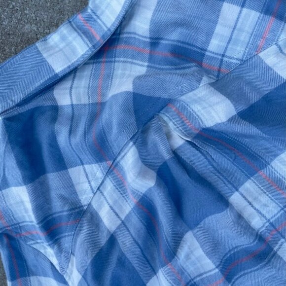 Woman's  Soft Plaid Flannel Button Down Size Medium - Picture 13 of 15
